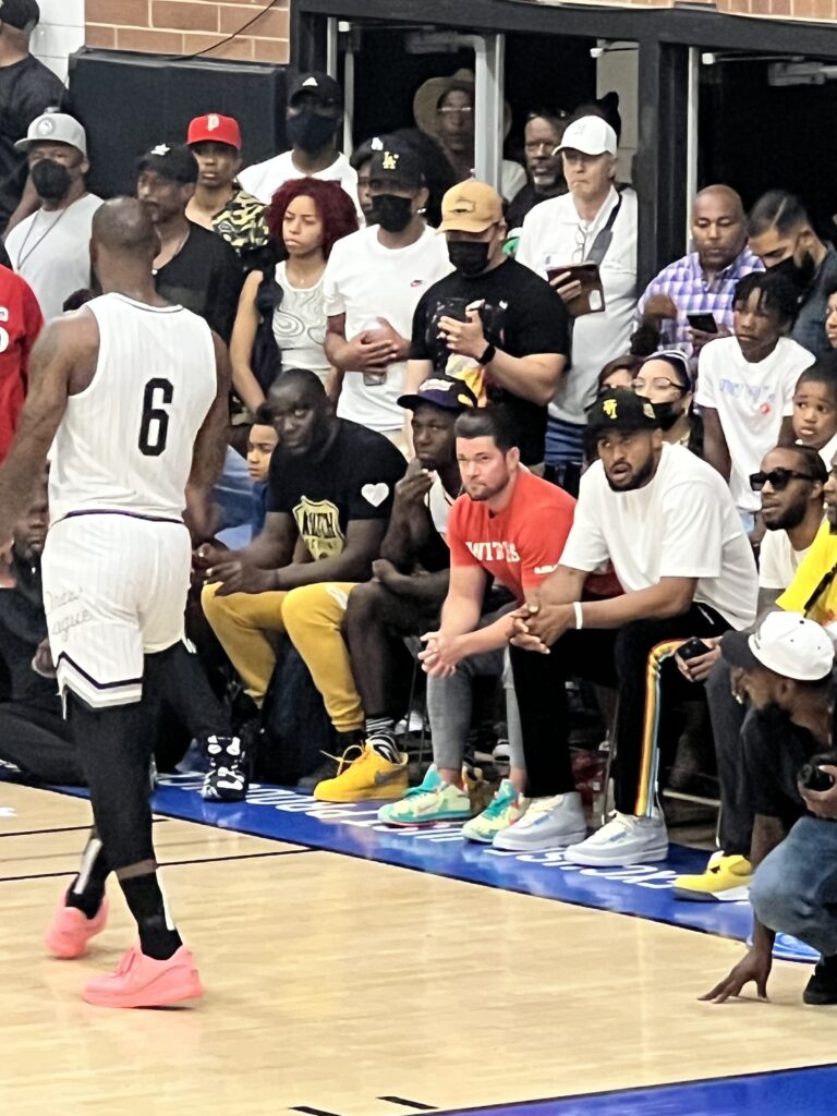 Gallery LeBron James Dominates Drew League